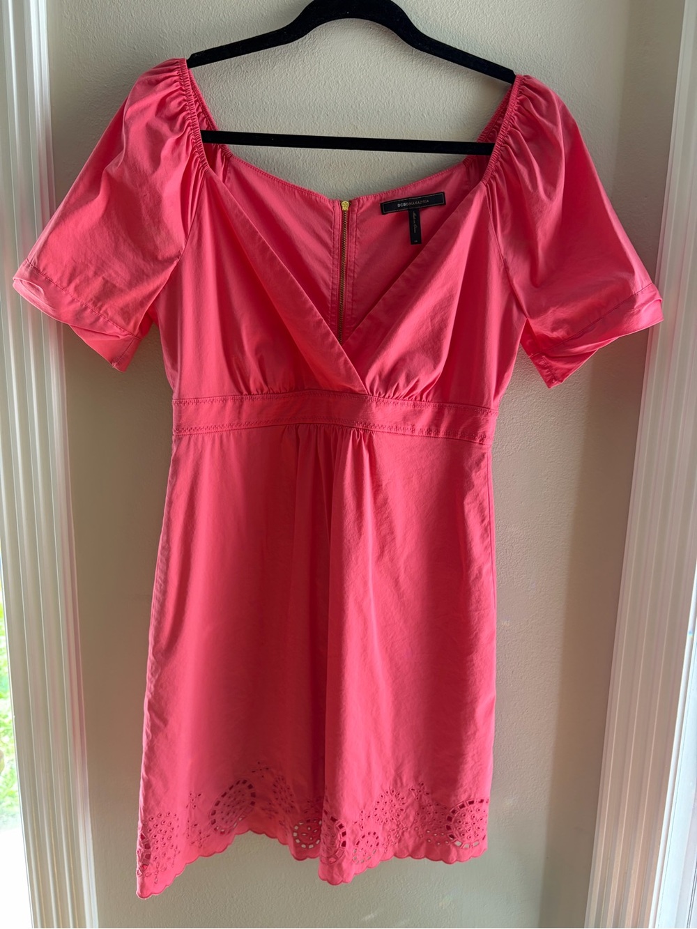BCBGMaxAzria Coral Pink Eyelet Hem Dress Puff Sleeve V-Neck Cotton Size 8